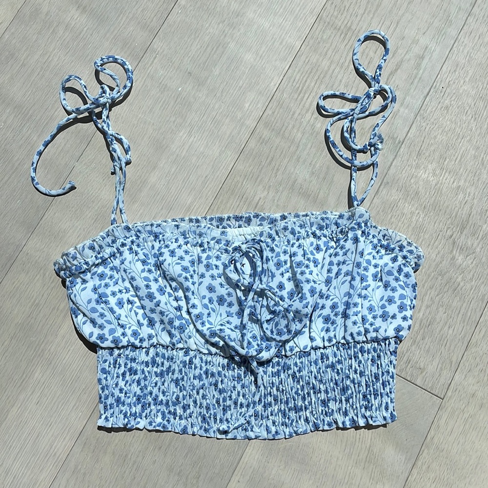 Princess Polly floral crop